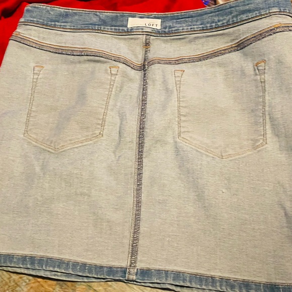 LOFT Classic Blue Denim Skirt stoned wash stripe / size 14 - Picture 8 of 17